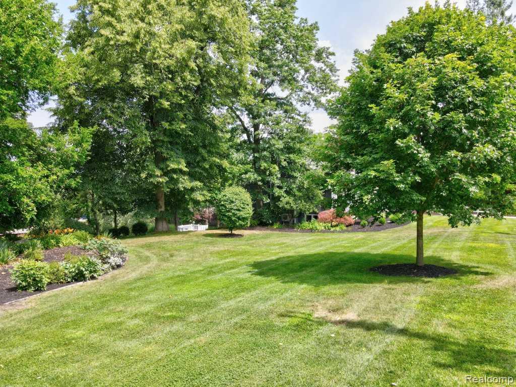 2973 Thorncrest Drive SE, Grand Rapids, MI 49546 — Photo 8