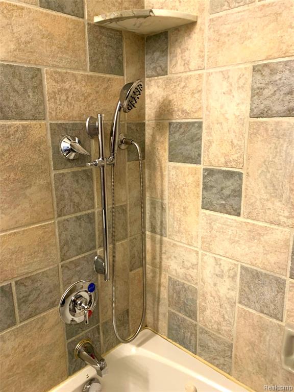 2480 S Baldwin Road, Lake Orion, MI — Photo 39