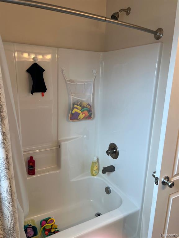 9308 MEADOWVIEW Drive, Davison, MI 48423 — Photo 28
