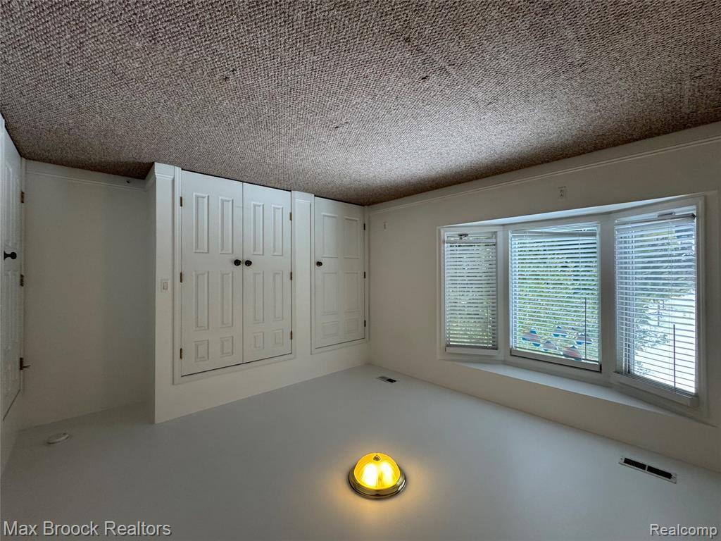 458 Laprairie Street, Ferndale, MI 48220 — Photo 17
