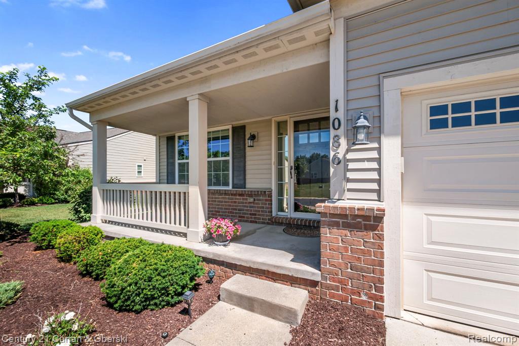 1086 Paddock Drive, South Lyon, MI 48178 — Photo 7