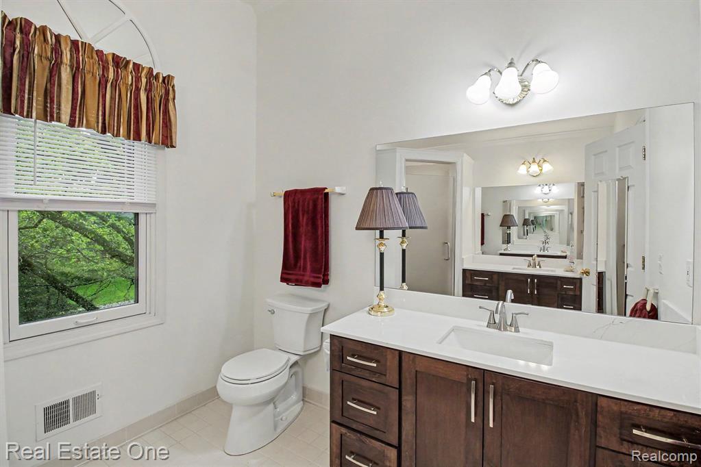 8189 High Point Trail, White Lake, MI — Photo 22