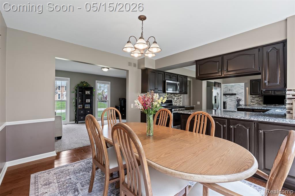 4238 Apple Valley Lane, West Bloomfield, MI 48323 — Photo 9