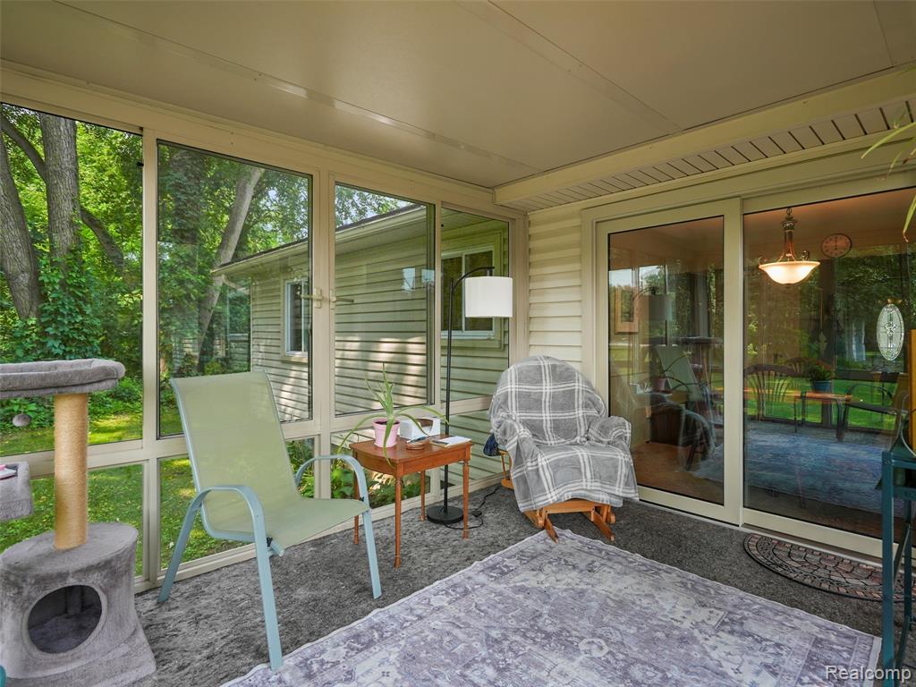 46275 W 11 Mile Rd, Novi, MI — Photo 22