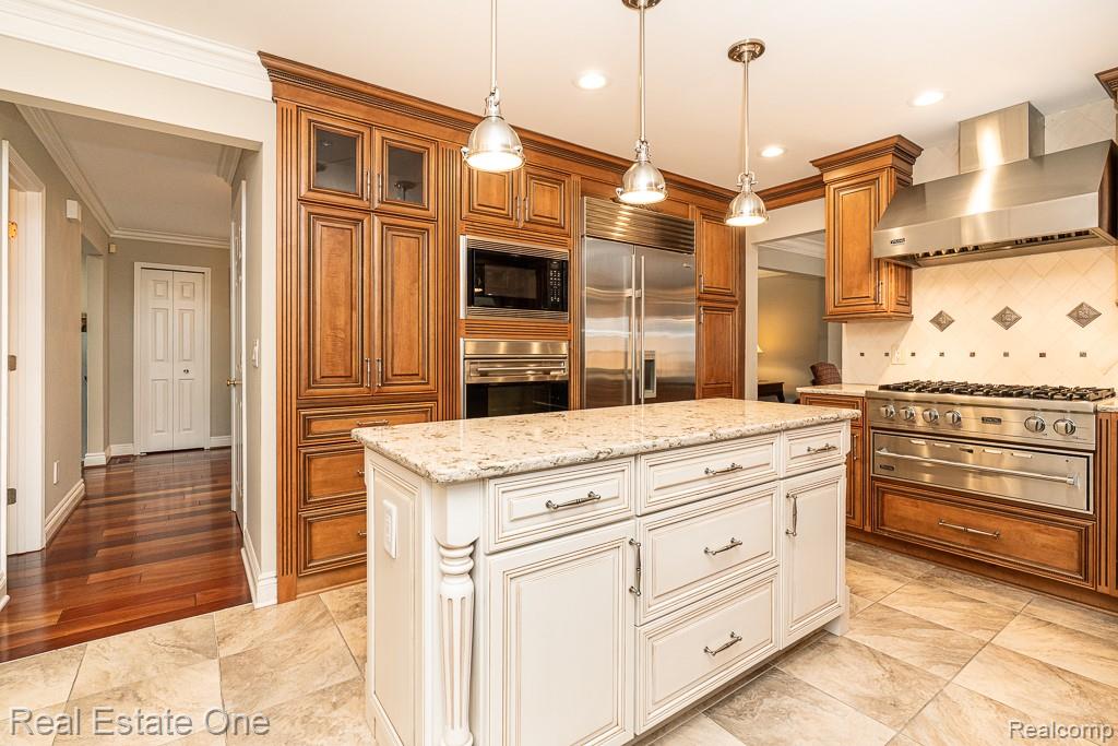 6595 Edith Court, Troy, MI 48085 — Photo 16