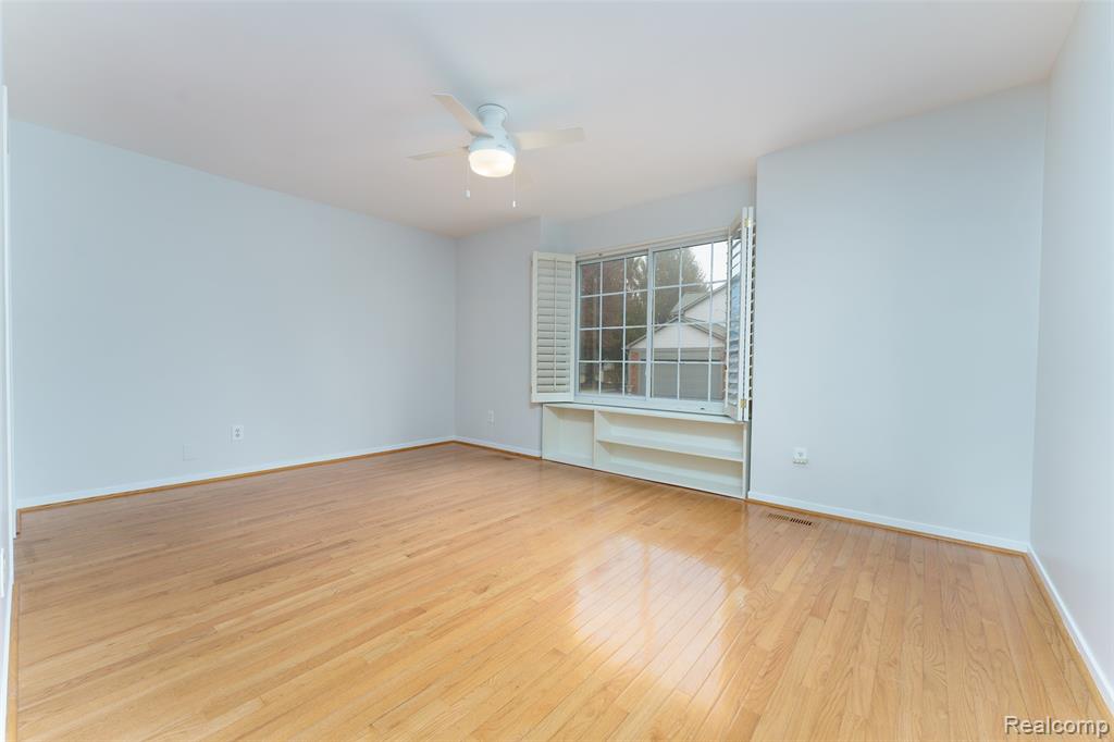 469 Winwood Circle, 121, Walled Lake, MI 48390 — Photo 15