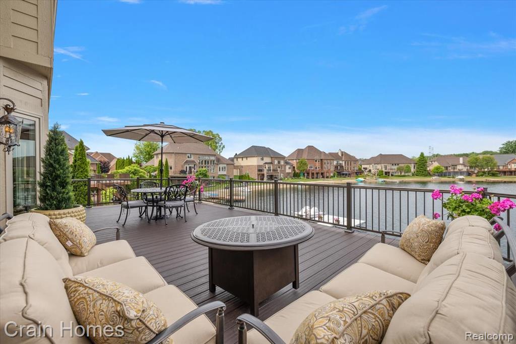 49729 SANDRA Drive, Shelby Twp, MI 48315 — Photo 10