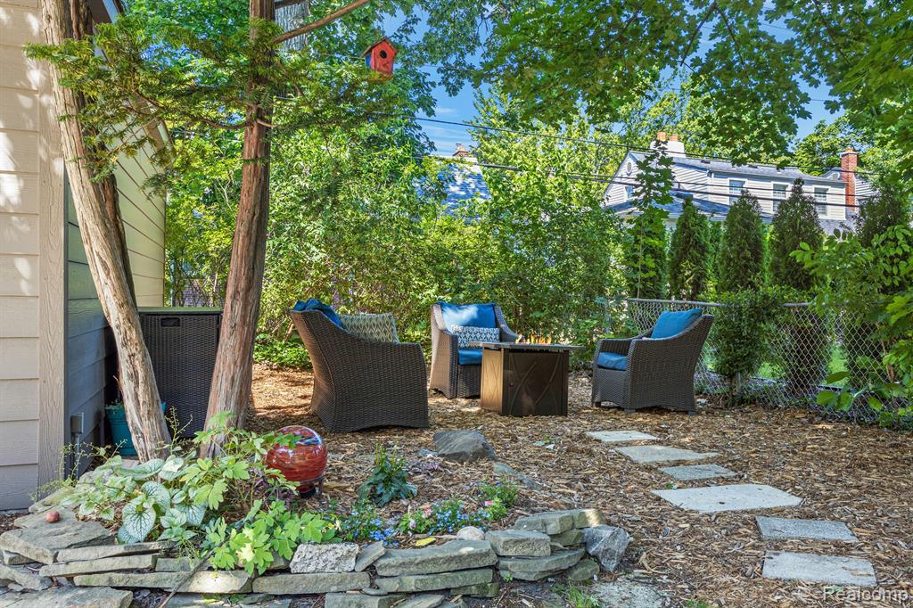 430 S VERNON Street, Dearborn, MI 48124 — Photo 34