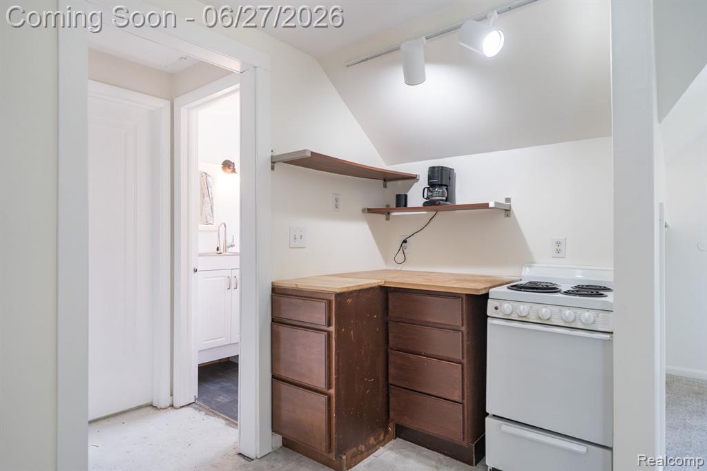 39 Mohawk Road, Pontiac, MI 48341 — Photo 23