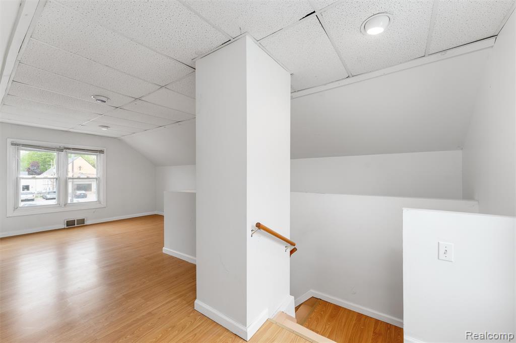3318 Wakefield Road, Berkley, MI 48072 — Photo 17