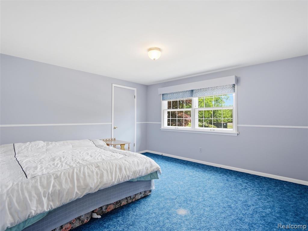 883 Briarcliff Drive, Grosse Pointe, MI 48236 — Photo 30