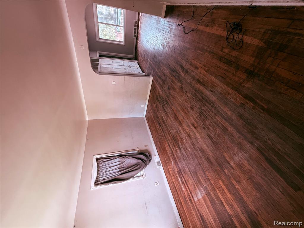 2109 Swayze Street, Flint, MI 48503 — Photo 3