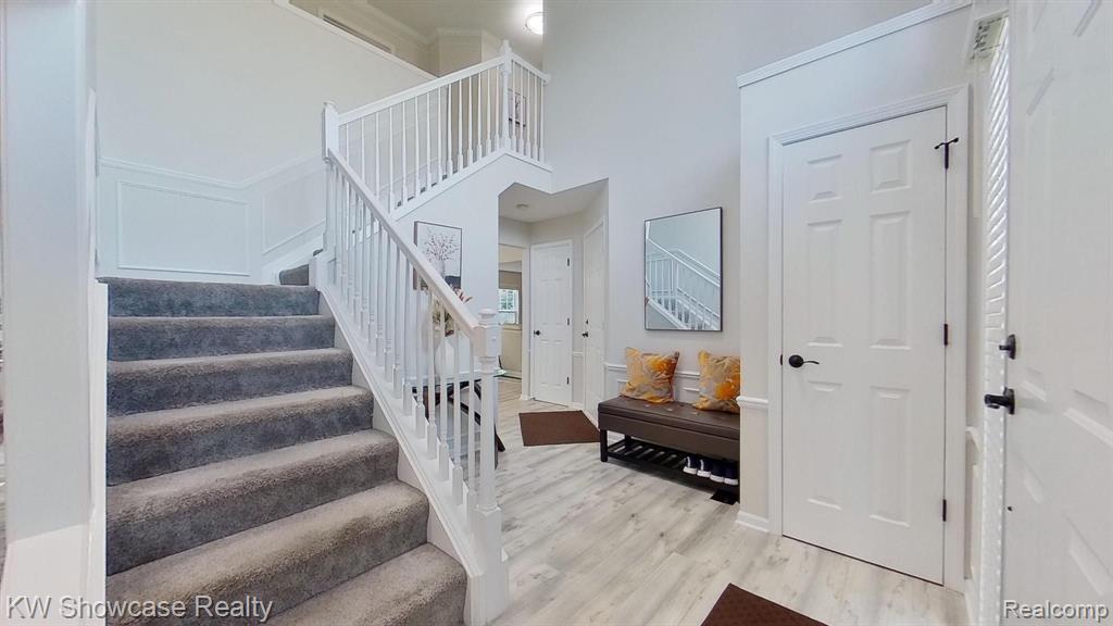 8258 HUMMINGBIRD Drive, Ypsilanti, MI 48197 — Photo 16