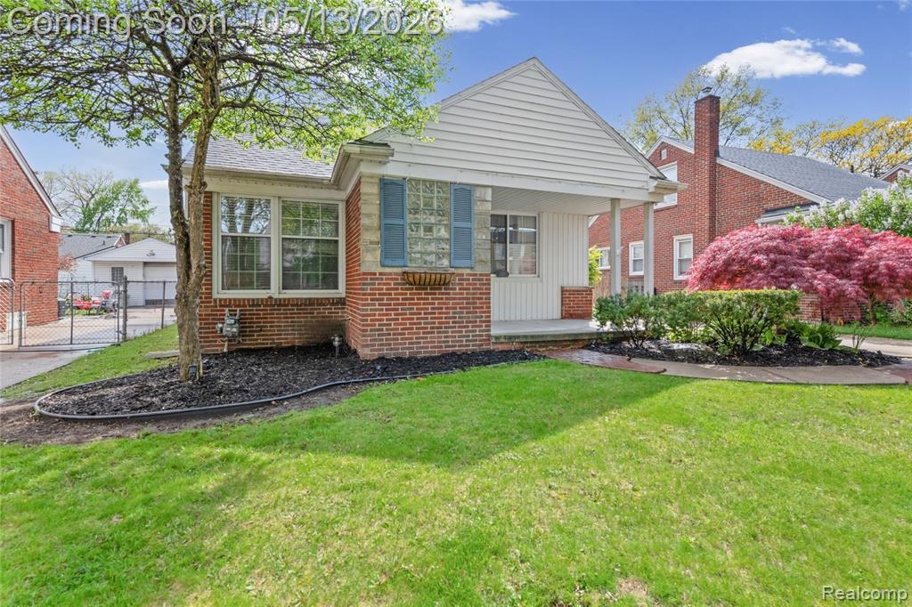 21610 Prestwick Avenue, Harper Woods, MI 48225 — Photo 3