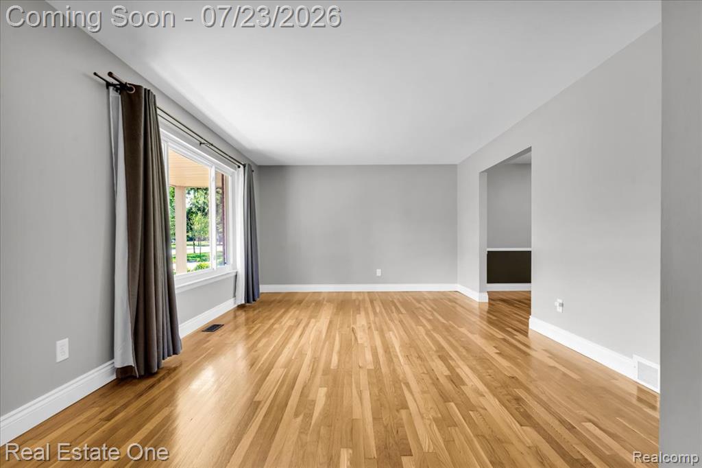 5063 Abington Drive, Troy, MI 48085 — Photo 3