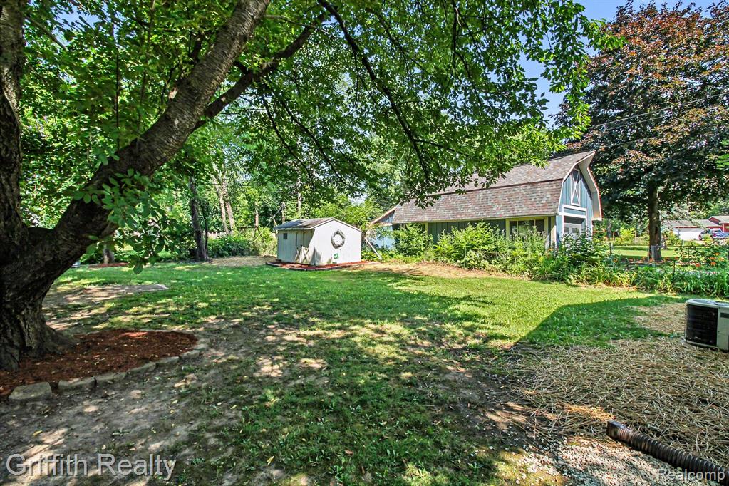 5096 Walker Drive, Brighton, MI 48114 — Photo 24