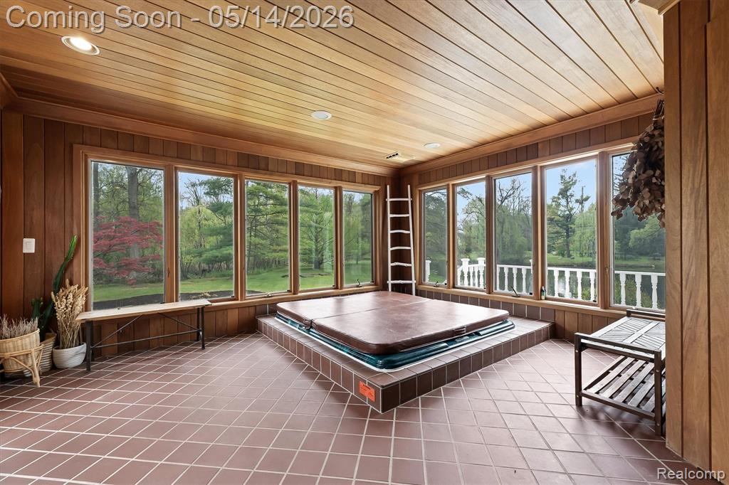 7035 Ten Hill Road, West Bloomfield, MI — Photo 19