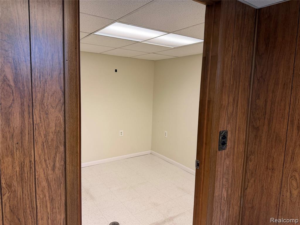9001 Shannon Drive, Sterling Heights, MI 48314 — Photo 31