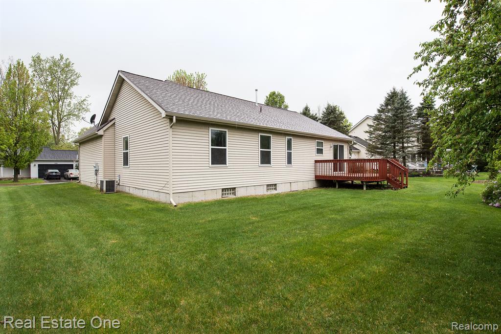 9238 APPLEVIEW, Brighton, MI 48116 — Photo 6