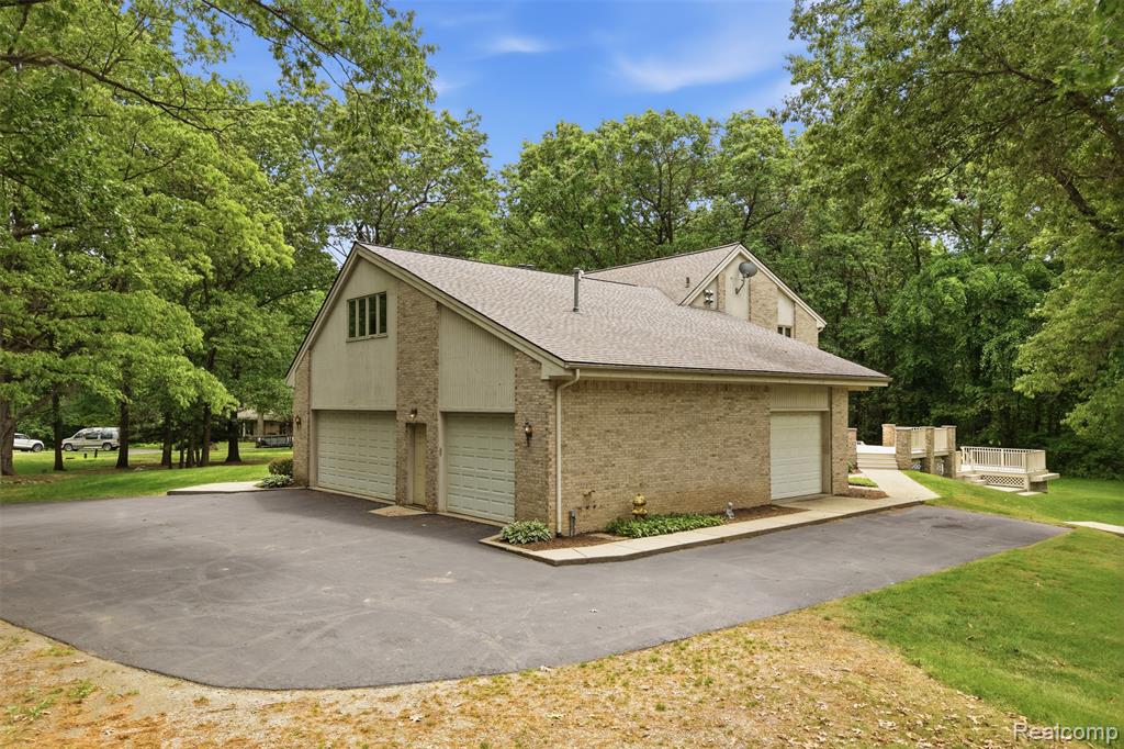 27967 Galien Drive, South Lyon, MI 48178 — Photo 75