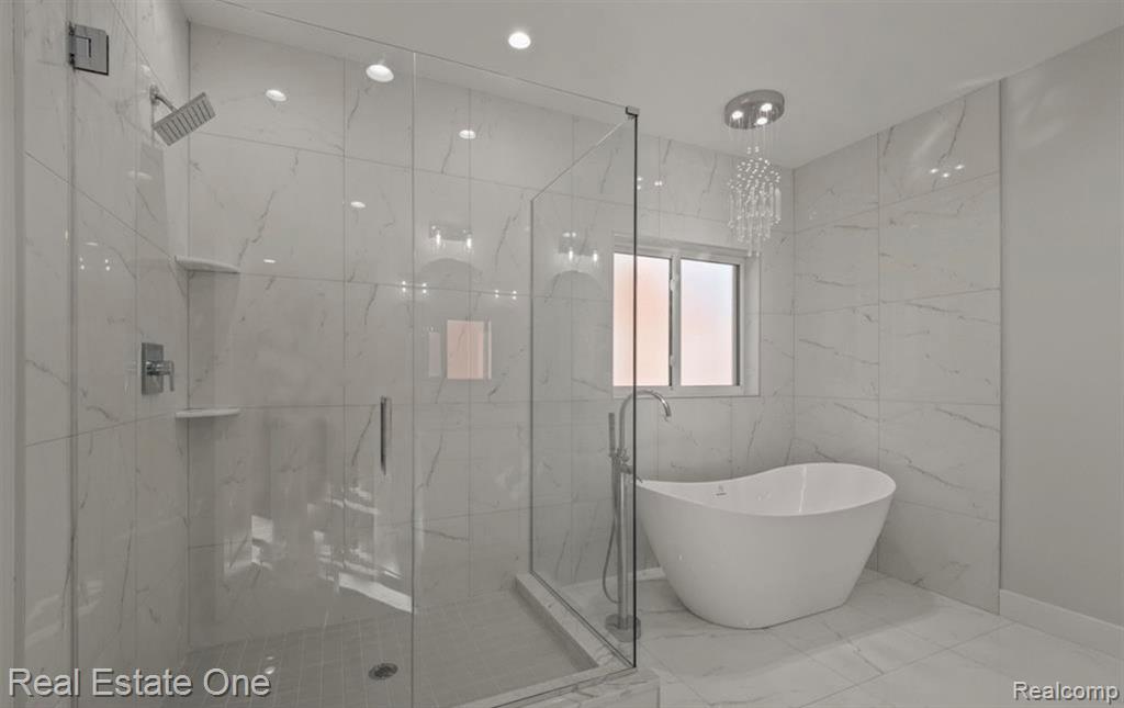 5636 Paris Drive, Sterling Heights, MI 48310 — Photo 18