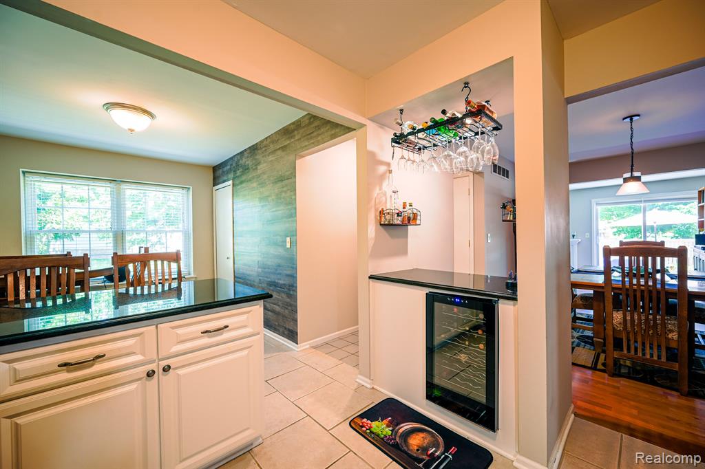 21218 W GLEN HAVEN Circle, Northville, MI 48167 — Photo 15