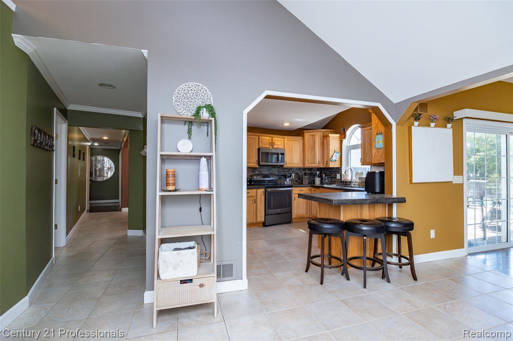 3251 Mann Road, Clarkston, MI — Photo 45