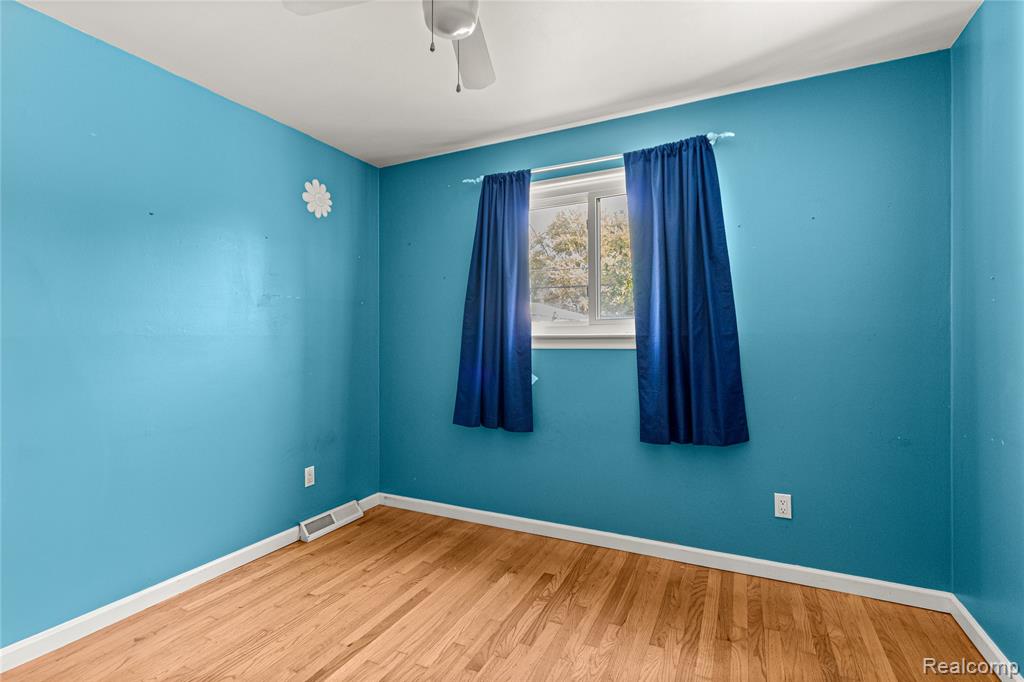 4459 McKinley Street, Dearborn Heights, MI 48125 — Photo 14