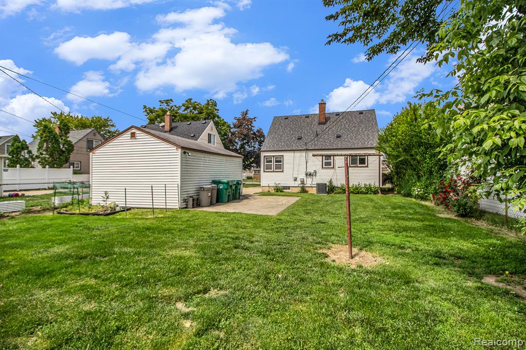 6950 Harrison Street, Garden City, MI — Photo 15
