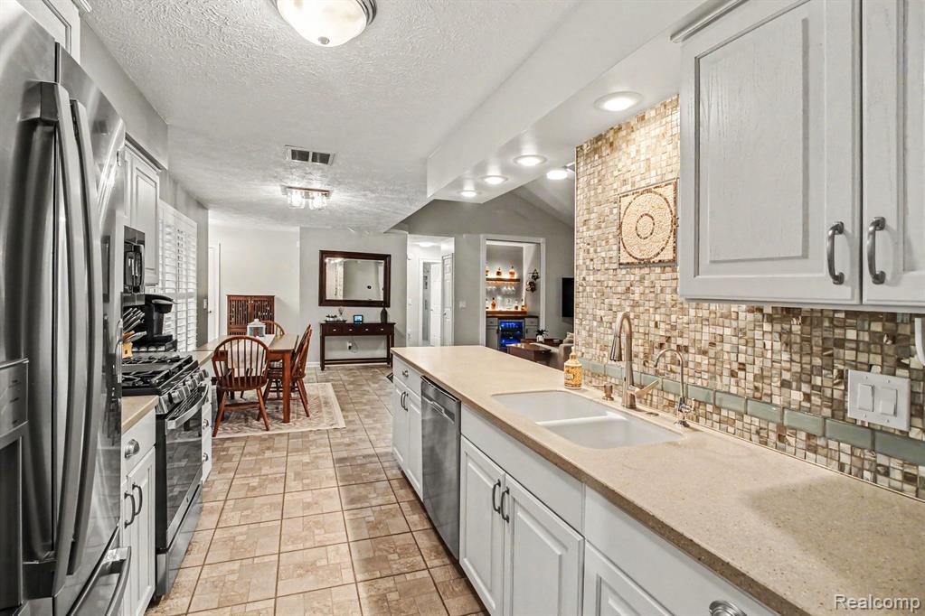 5183 Owosso Road, Fowlerville, MI 48836 — Photo 10