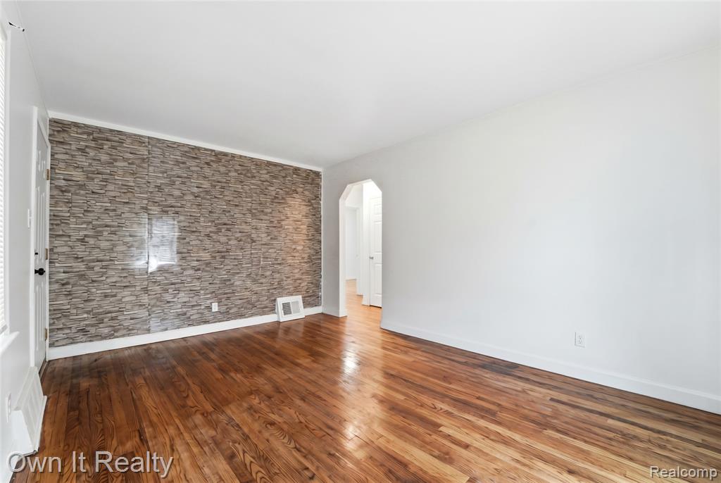 8290 Stout Street, Detroit, MI 48228 — Photo 6