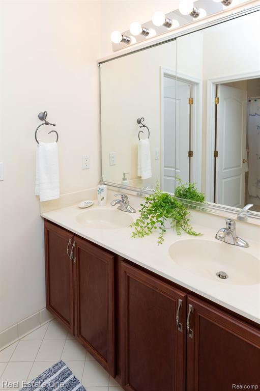 3755 S Century Oak Circle, Oakland, MI — Photo 34