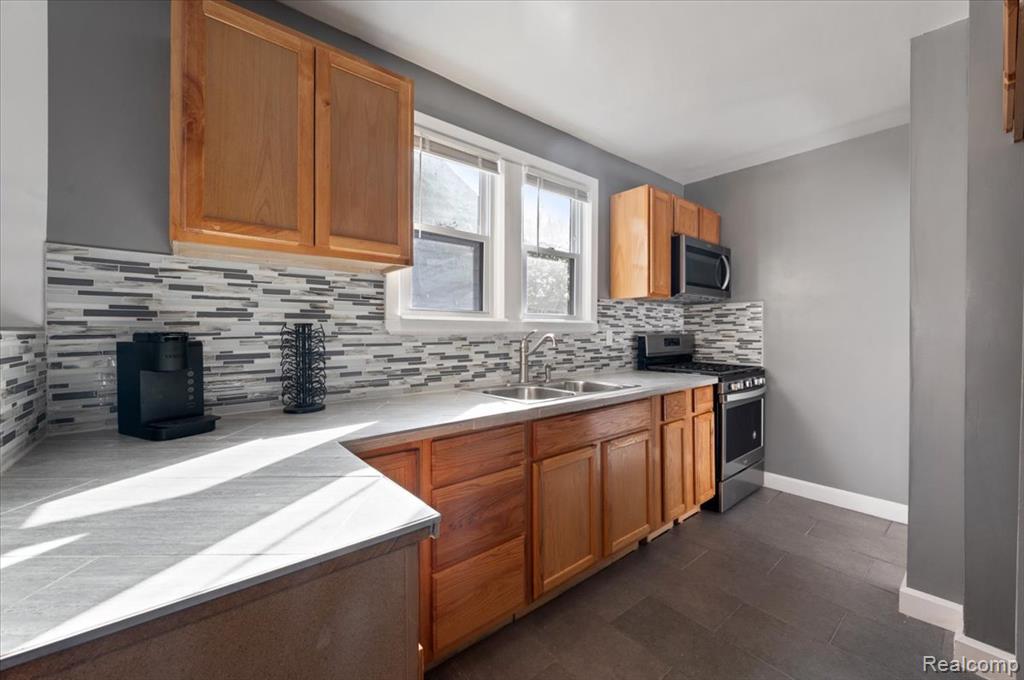 13581 Cloverlawn Street, Detroit, MI 48238 — Photo 12