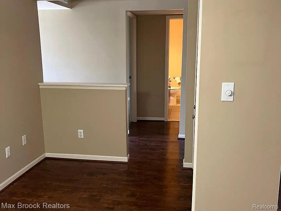 42491 Plymouth Hollow Drive, Plymouth, MI 48170 — Photo 5