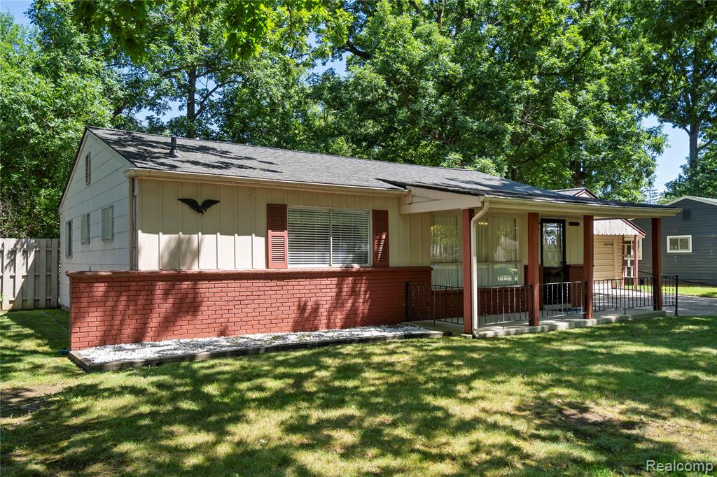 4030 Letart Avenue, Waterford, MI 48329 — Photo 2