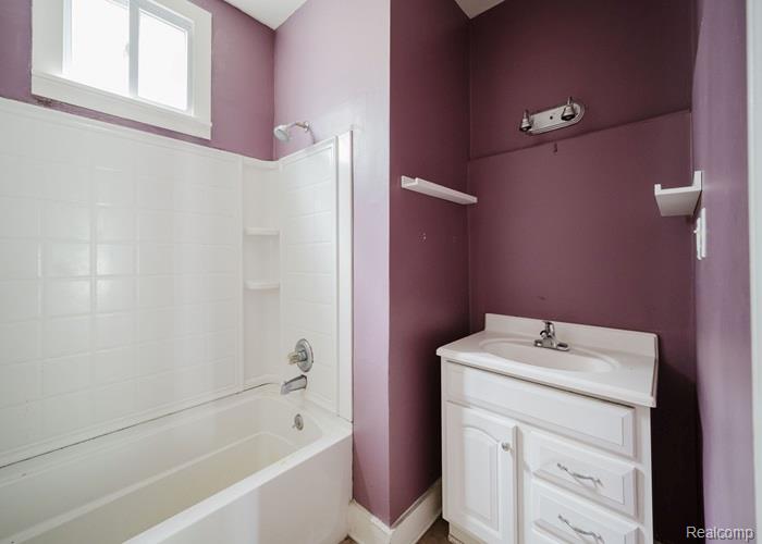421 N PENNSYLVANIA Avenue, Lansing, MI 48912 — Photo 19