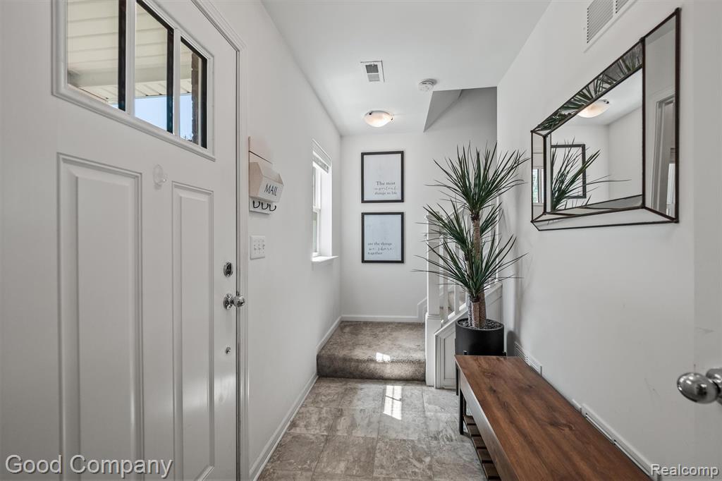 509 Midland Boulevard, Royal Oak, MI 48073 — Photo 2