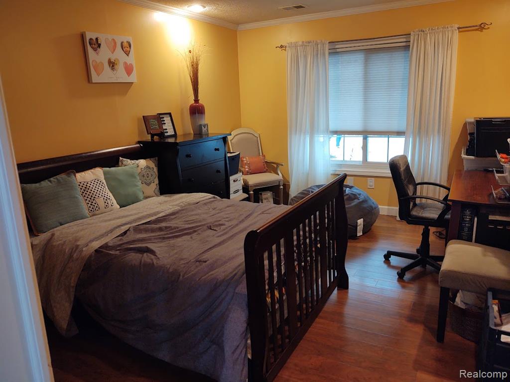 1432 Pond View Court, Wixom, MI 48393 — Photo 15