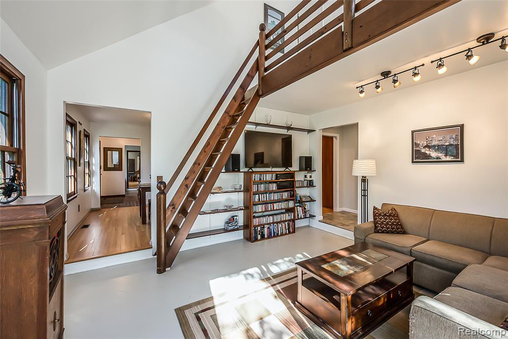 2694 WAYSIDE Drive, Ann Arbor, MI 48103 — Photo 35