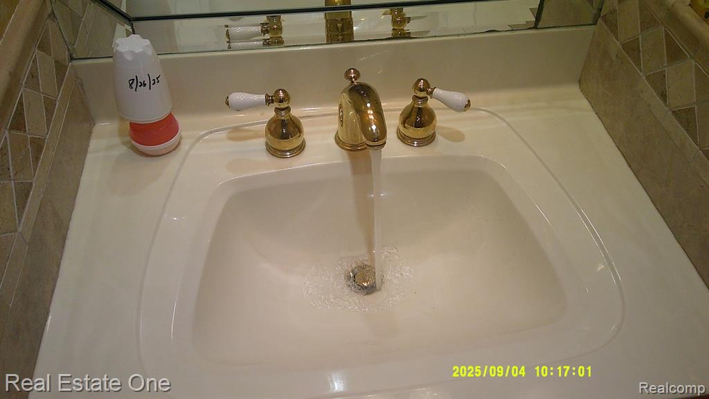 9531 W Outer Drive, Detroit, MI 48223 — Photo 12