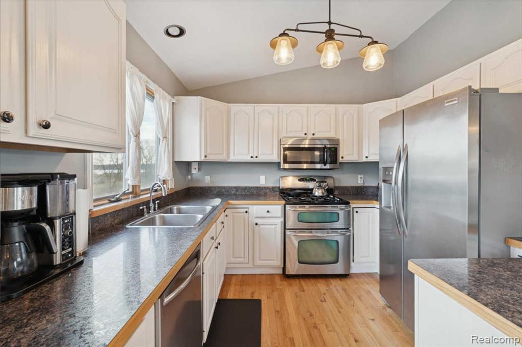 4121 Cedar Lake Road, Howell, MI 48843 — Photo 19
