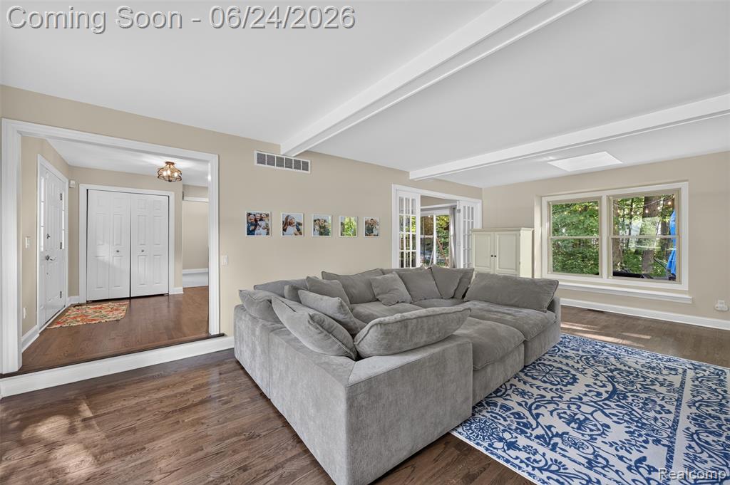 7556 Olde Sturbridge Trail, Clarkston, MI 48348 — Photo 3