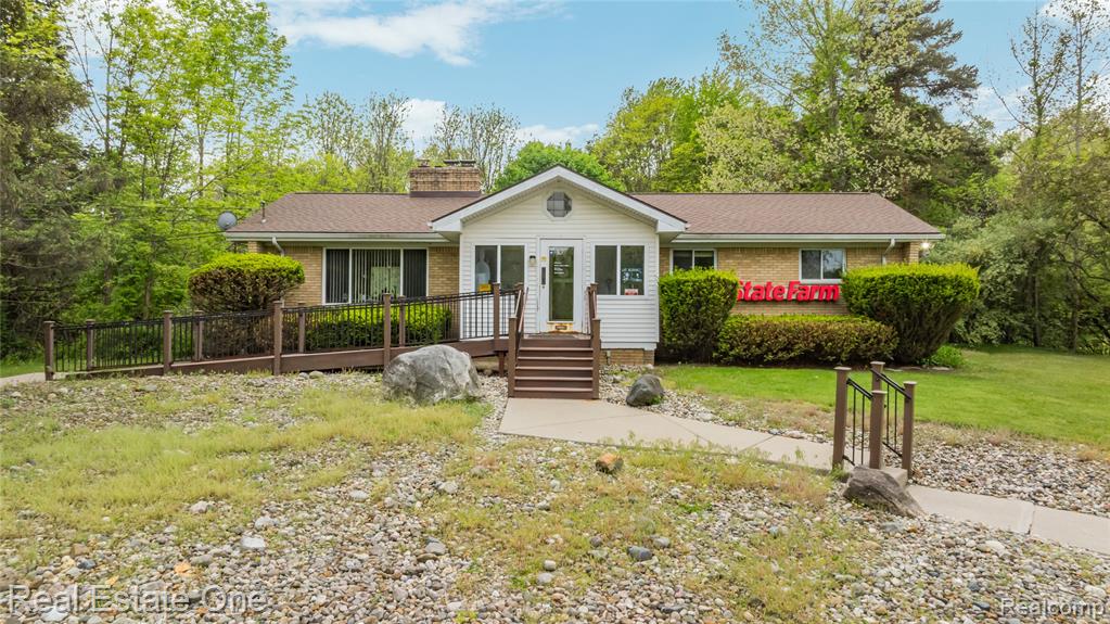 7217 SASHABAW Road, Clarkston, MI 48348 — Photo 2