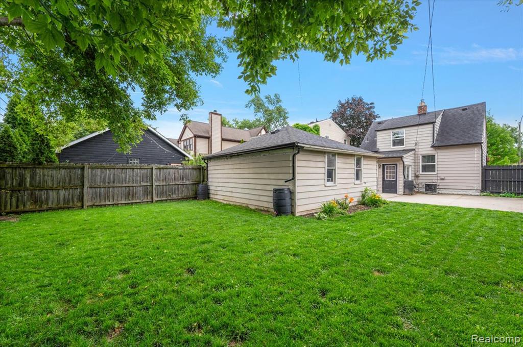 1186 Larkmoor Boulevard, Berkley, MI 48072 — Photo 30
