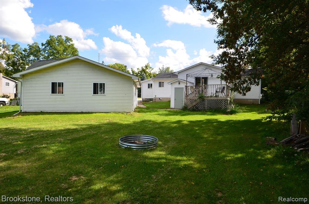 10083 HEGEL Road, Goodrich Vlg, MI — Photo 20