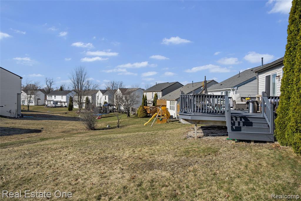 1575 Pebble Beach Drive, Pontiac, MI 48340 — Photo 34