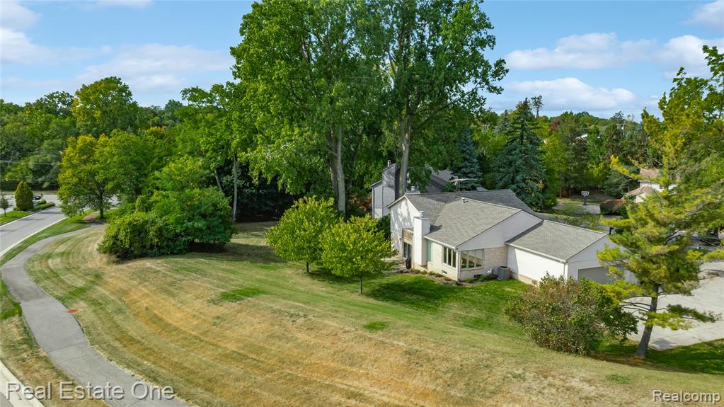 4261 Lakeridge Court, Bloomfield Hills, MI 48302 — Photo 6