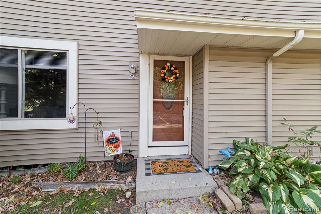 616 Rickett Road, 124, Brighton, MI 48116 — Photo 3