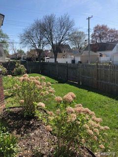 581 ANTOINE Street, Wyandotte, MI 48192 — Photo 44