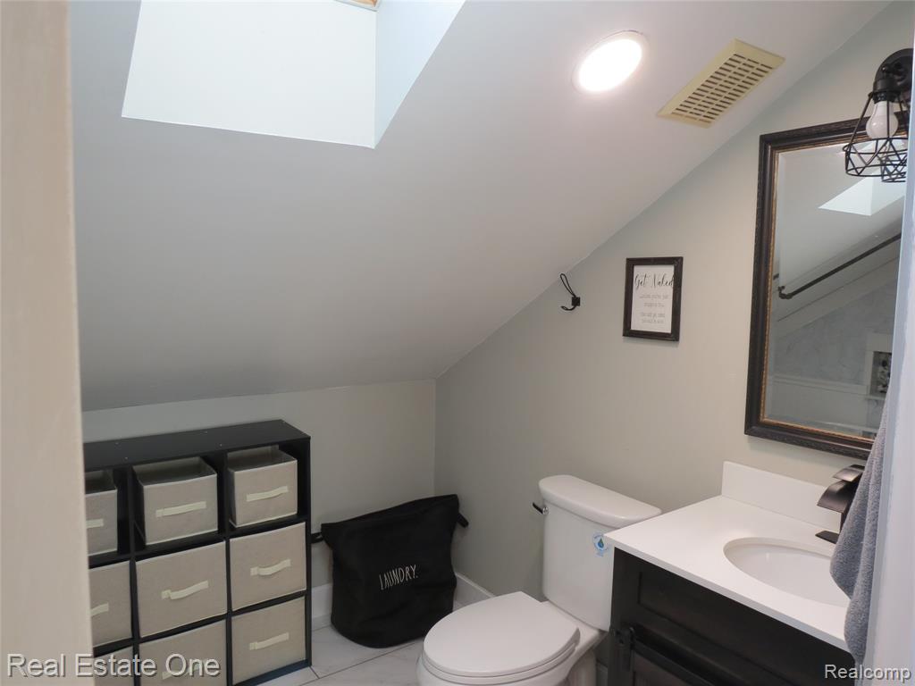 225 South Street, Fowlerville, MI 48836 — Photo 32